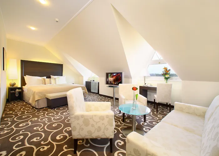 Grand Bohemia 5*