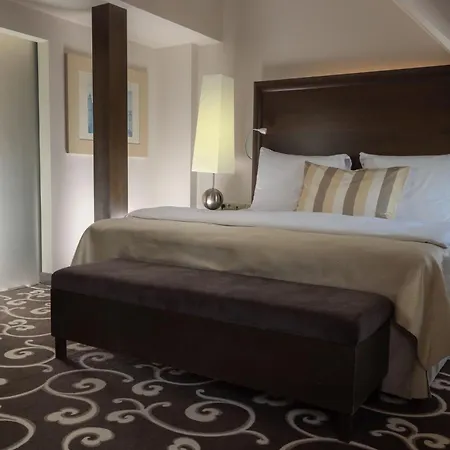 Grand Bohemia 5*