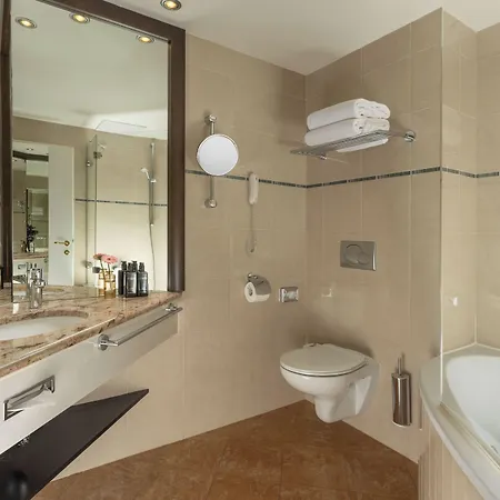 Grand Bohemia 5*