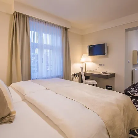 מלון Grand Bohemia 5*