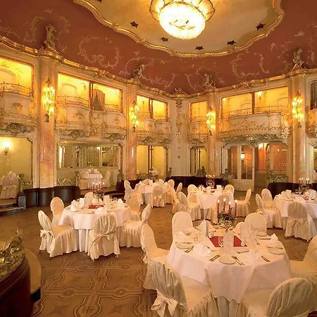 מלון Grand Bohemia 5*