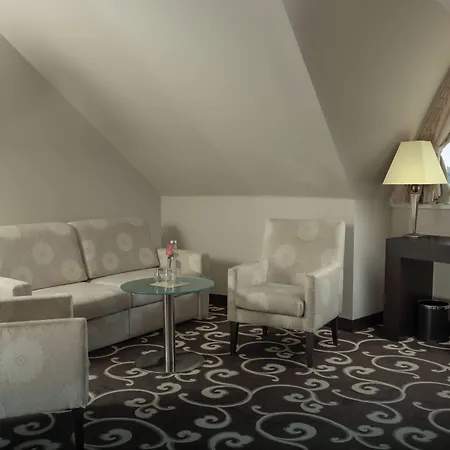 Grand Bohemia 5*